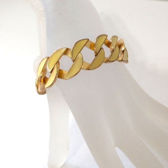 Vtg Enameled Bracelet Chunky Flat Chain Link Gold Tone Ivory Statement Classic. - Picture 6 of 16